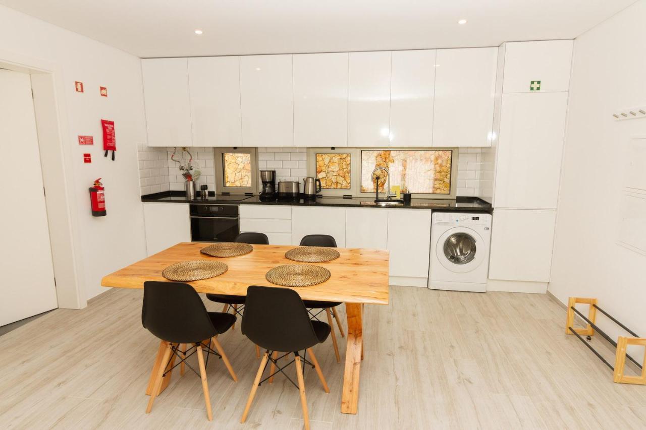 Ericeira Surf Apartments Bagian luar foto
